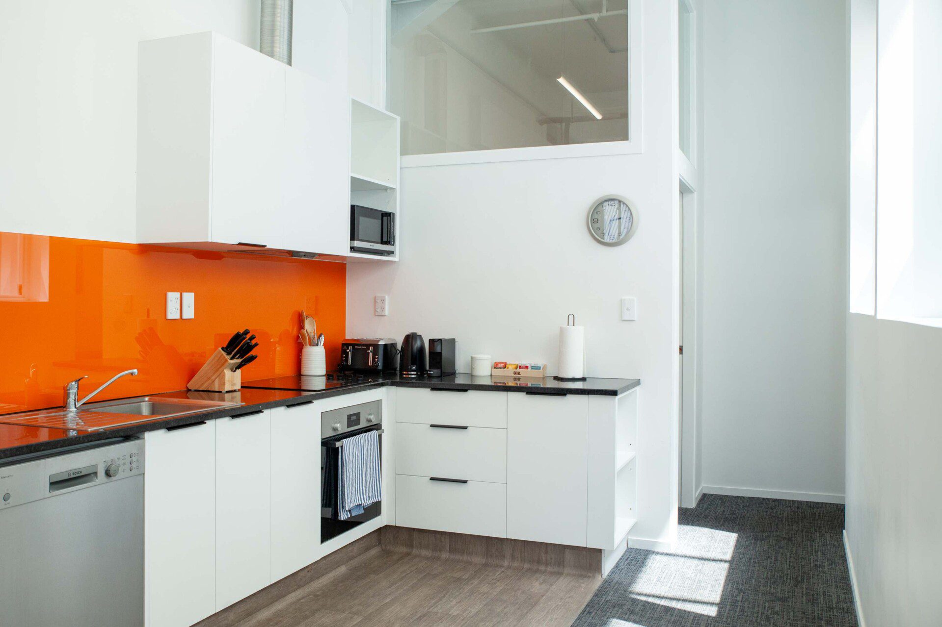 dwjzstbzoa8jxuzvupnb